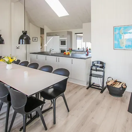 Pet Friendly In Samso With Indoor Swimming Pool Ferienhaus Nordby (Midtjylland)