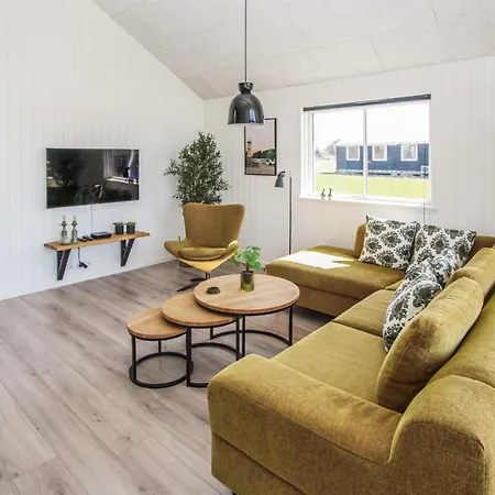 Pet Friendly In Samso With Indoor Swimming Pool Holiday home Nordby (Midtjylland)